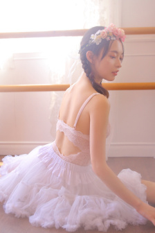 让村子里的精灵怀孕1